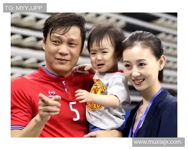 足球球星前妻自立人生转型故事引发外界热议与公众持续关注